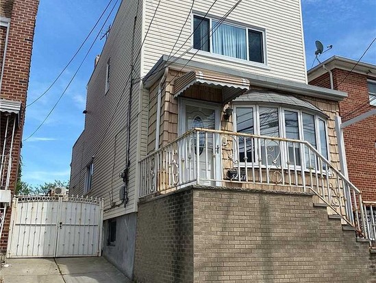 Single-family for Sale Maspeth, Queens