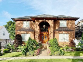 Home for Sale Douglaston, Queens