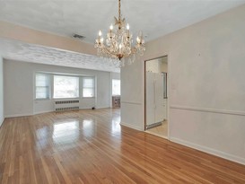 Home for Sale Douglaston, Queens