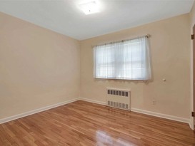 Home for Sale Douglaston, Queens