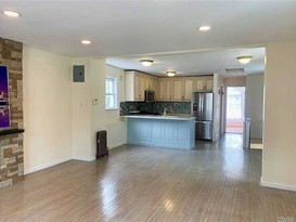 Home for Sale Maspeth, Queens