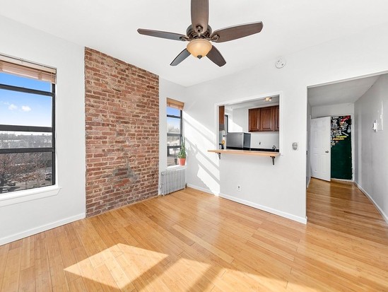 Condo for Sale Greenpoint, Brooklyn