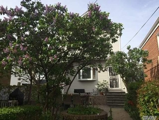 Single-family for Sale Elmhurst, Queens