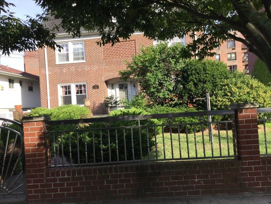 Single-family for Sale Far Rockaway, Queens