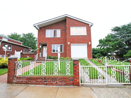 Single-family for Sale Huguenot, Staten Island