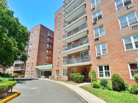 Condo for Sale Tompkinsville, Staten Island