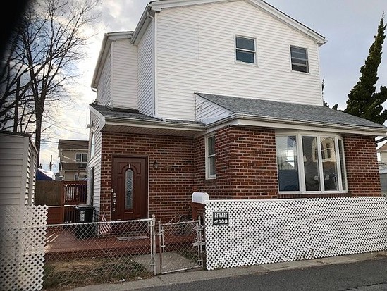 Single-family for Sale Gerritsen Beach, Brooklyn