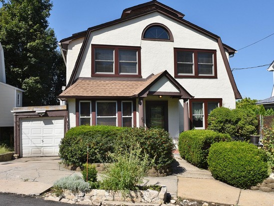 Single-family for Sale St George, Staten Island