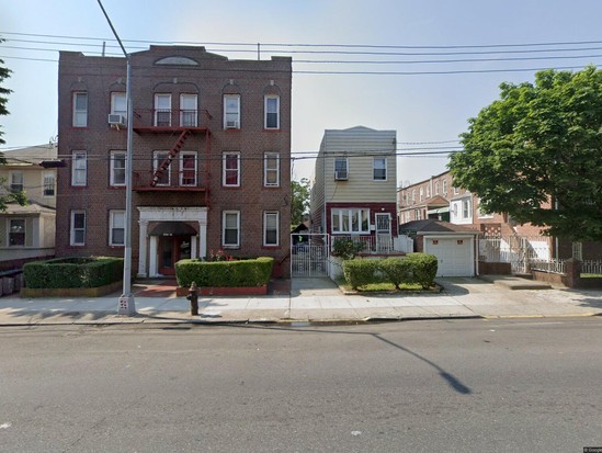 Single-family for Pre-foreclosure East Flatbush, Brooklyn