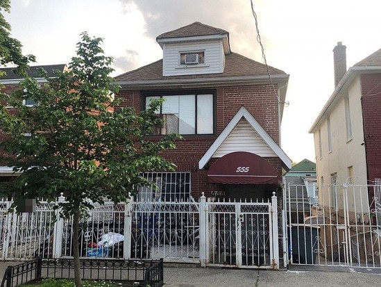 Single-family for Pre-foreclosure / auction Soundview, Bronx