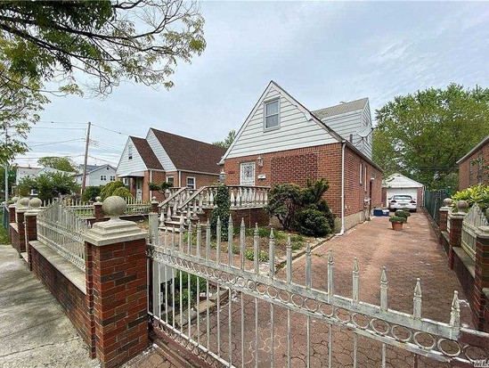 Single-family for Sale Auburndale, Queens