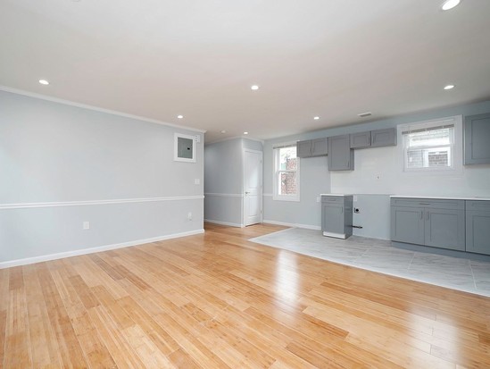 Multi-family for Sale Soundview, Bronx