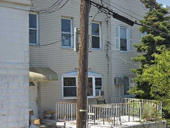 Multi-family for Sale Maspeth, Queens