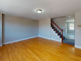 Home for Sale Throggs Neck, Bronx