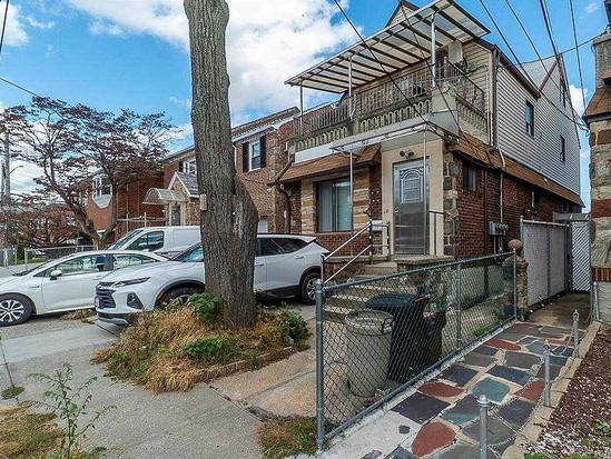 Multi-family for Sale Flushing, Queens