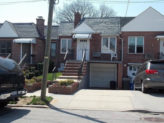 Single-family for Sale Middle Village, Queens