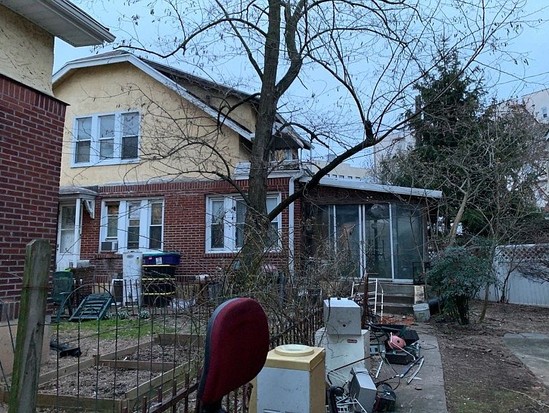 Single-family for Pre-foreclosure / auction Fort Hamilton, Brooklyn