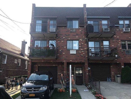 Multi-family for Sale Middle Village, Queens