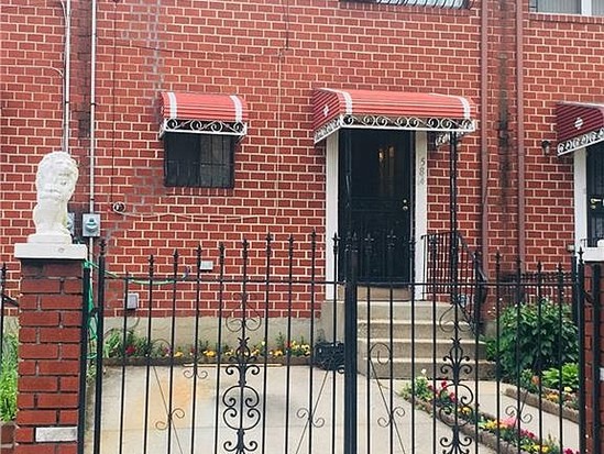 Single-family for Sale East New York, Brooklyn