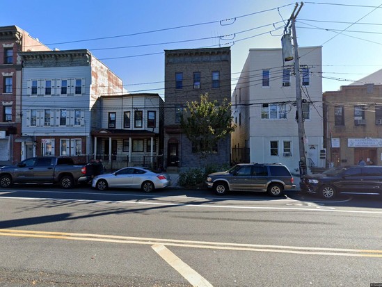 Apartment for Pre-foreclosure Van Nest, Bronx