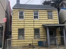 Home for Pre-foreclosure / auction Stapleton, Staten Island