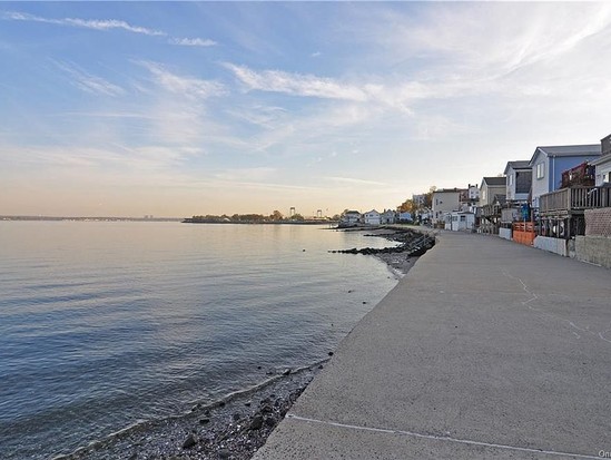 Land for Sale Throggs Neck, Bronx