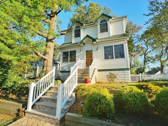 Single-family for Sale Annadale, Staten Island