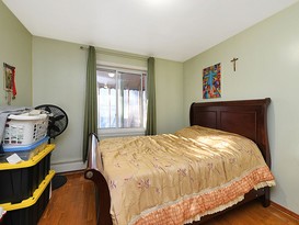 Home for Sale Auburndale, Queens