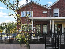 Home for Sale Auburndale, Queens