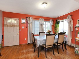 Home for Sale Auburndale, Queens