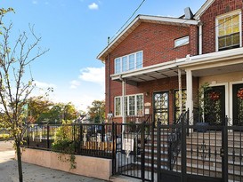 Home for Sale Auburndale, Queens