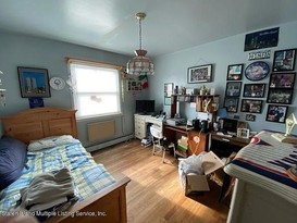 Home for Sale Maspeth, Queens