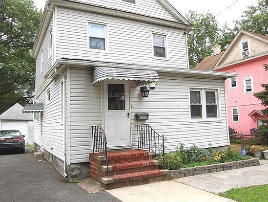 Single-family for Sale Auburndale, Queens