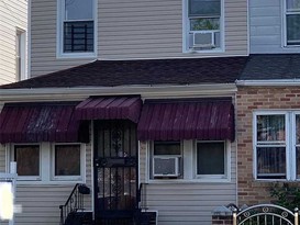 Home for Sale Maspeth, Queens