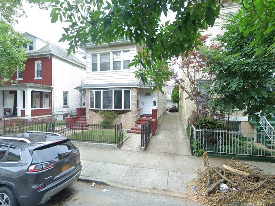 Multi-family for Pre-foreclosure / auction East Flatbush, Brooklyn