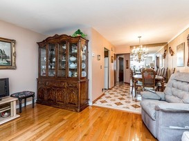 Home for Sale Maspeth, Queens