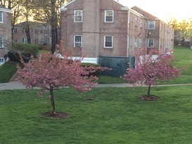 Home for Sale Oakland Gardens, Queens