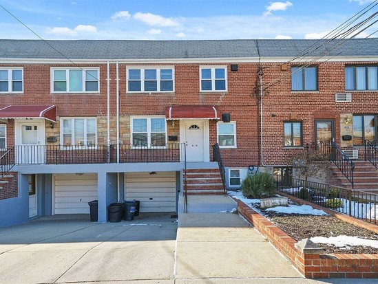 Multi-family for Sale Maspeth, Queens