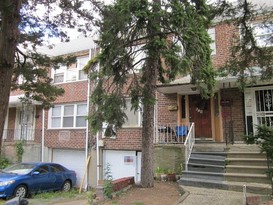 Home for Pre-foreclosure / auction Canarsie, Brooklyn