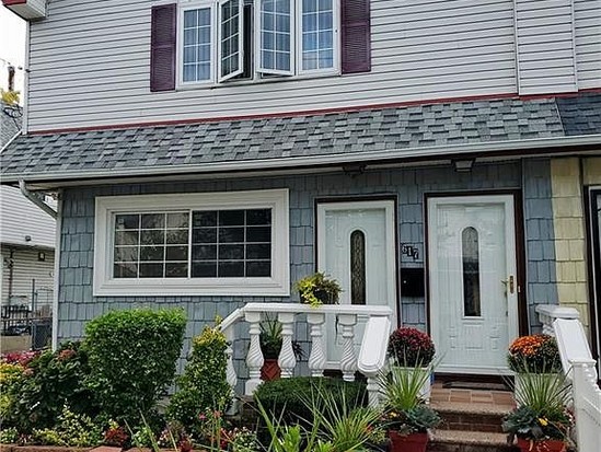 Single-family for Sale Arverne, Queens