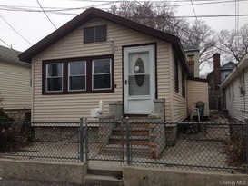 Home for Sale Throggs Neck, Bronx