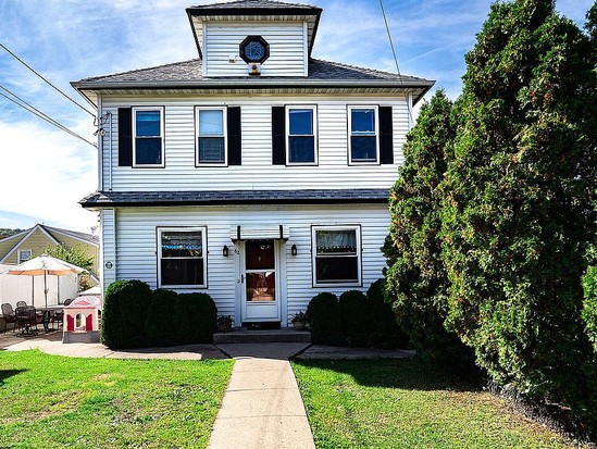 Single-family for Sale Sunnyside, Staten Island