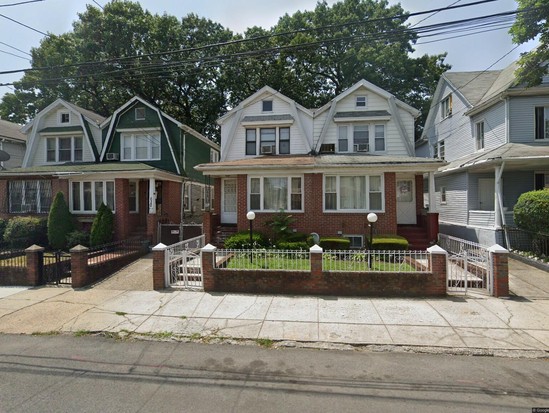 Single-family for Pre-foreclosure / auction East Flatbush, Brooklyn