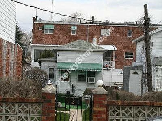 Single-family for Pre-foreclosure Canarsie, Brooklyn