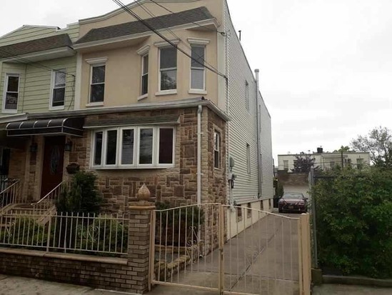 Multi-family for Sale Maspeth, Queens