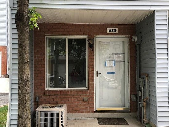 Townhouse for Pre-foreclosure / auction Arden Heights, Staten Island