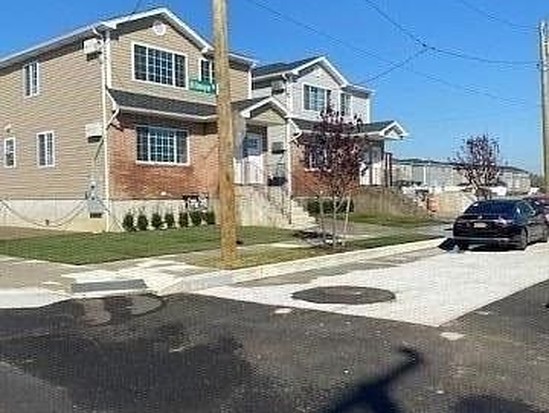 Multi-family for New construction Arverne, Queens