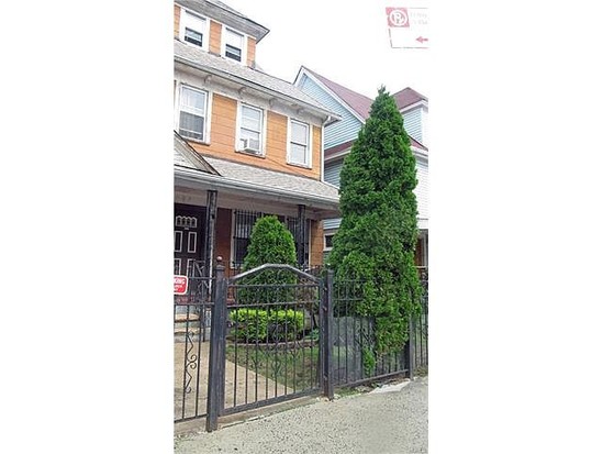 Multi-family for Pre-foreclosure / auction Flatbush, Brooklyn