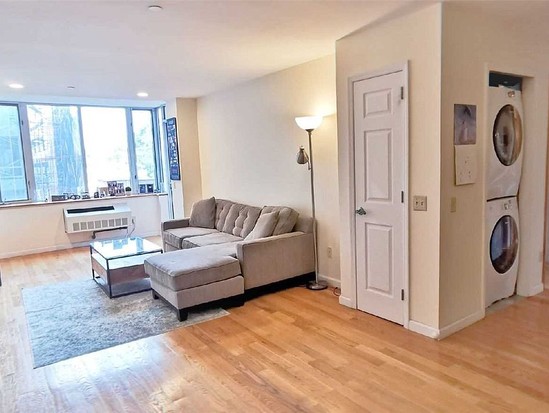 Condo for Sale Woodside, Queens