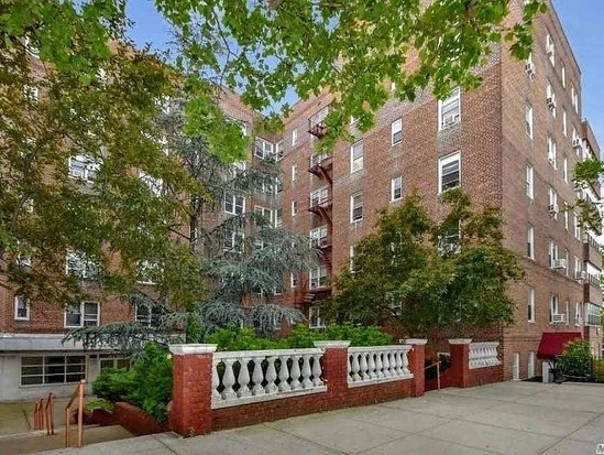 Condo for Sale Rego Park, Queens